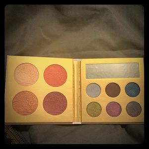 PUR face palette
